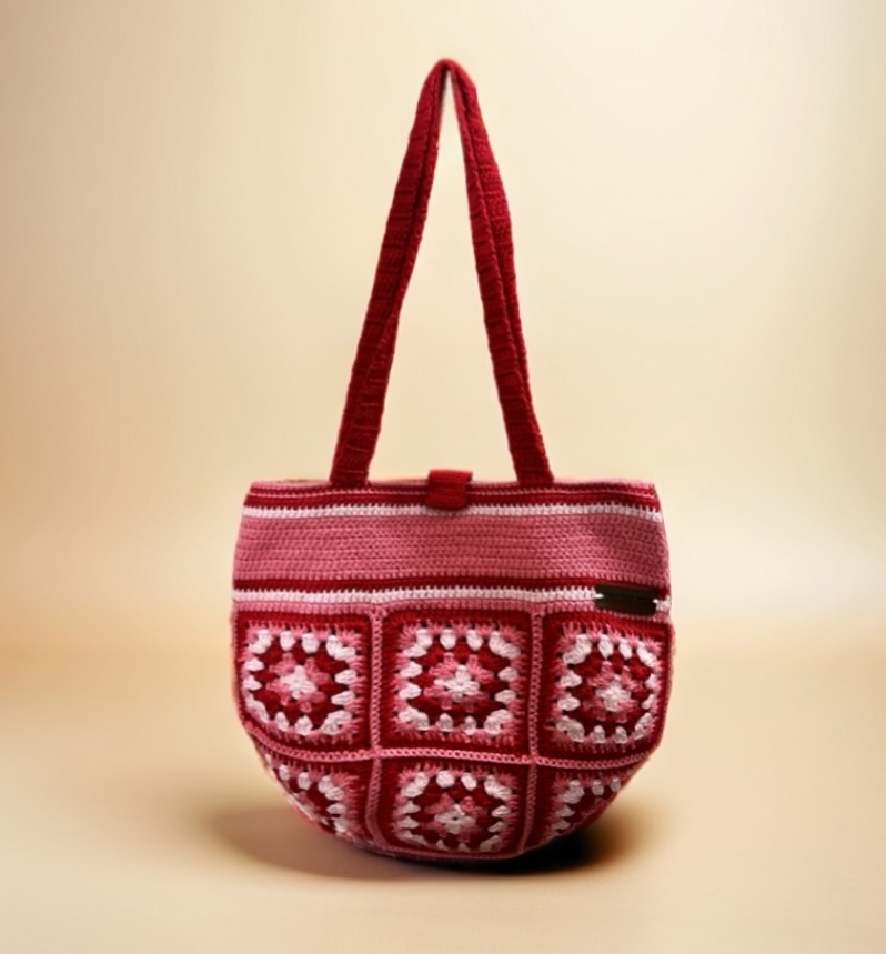U Shape Crochet Tote Bag 004