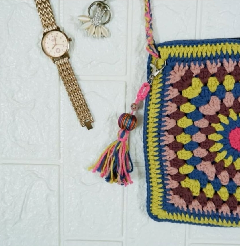 Sling Bag 001